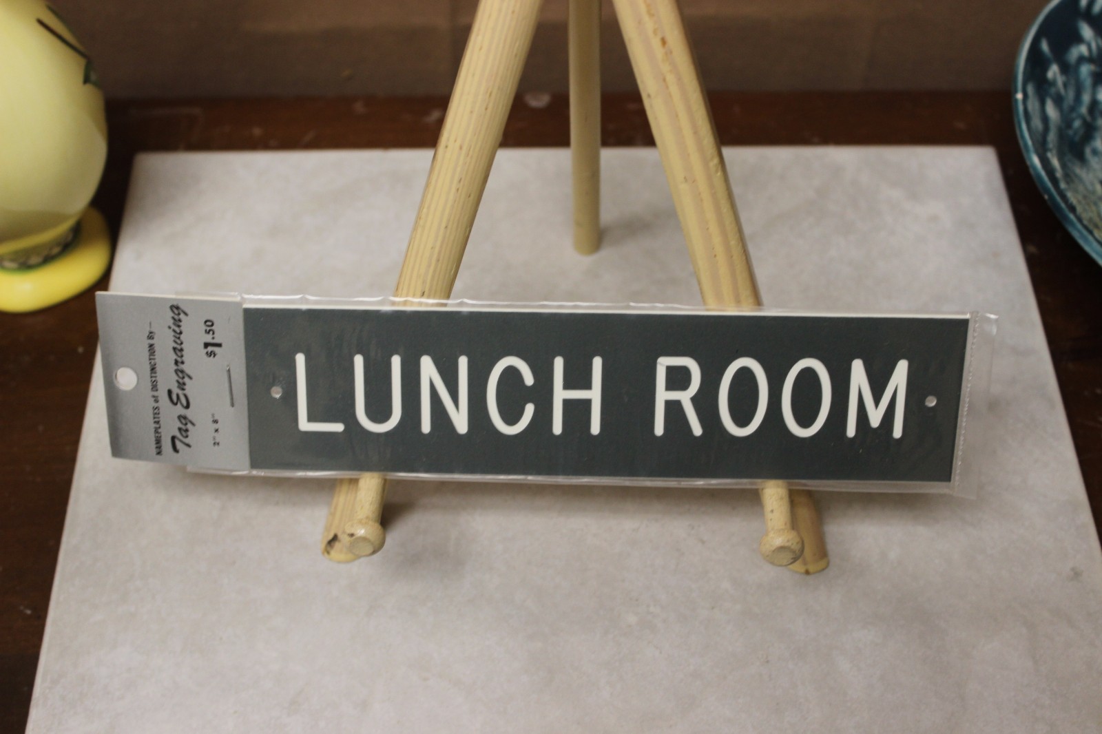 Vinyl Door Sign 2″ x 8″ Engraved “LUNCH ROOM”