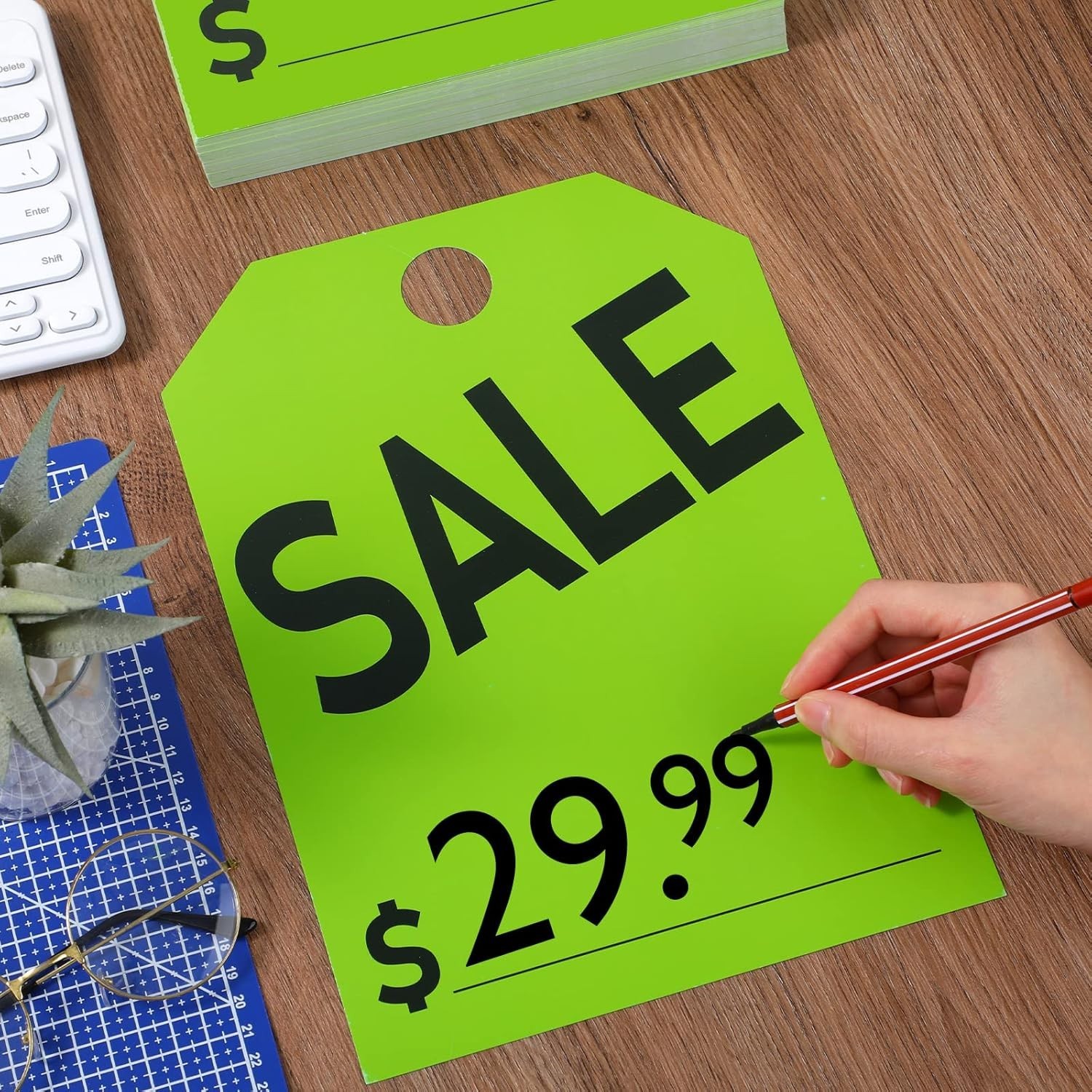 100Pack Sale Tags Car Sale Sign Dealer Mirror Hang Tags 8.5 x 11.8 Inches(Green)