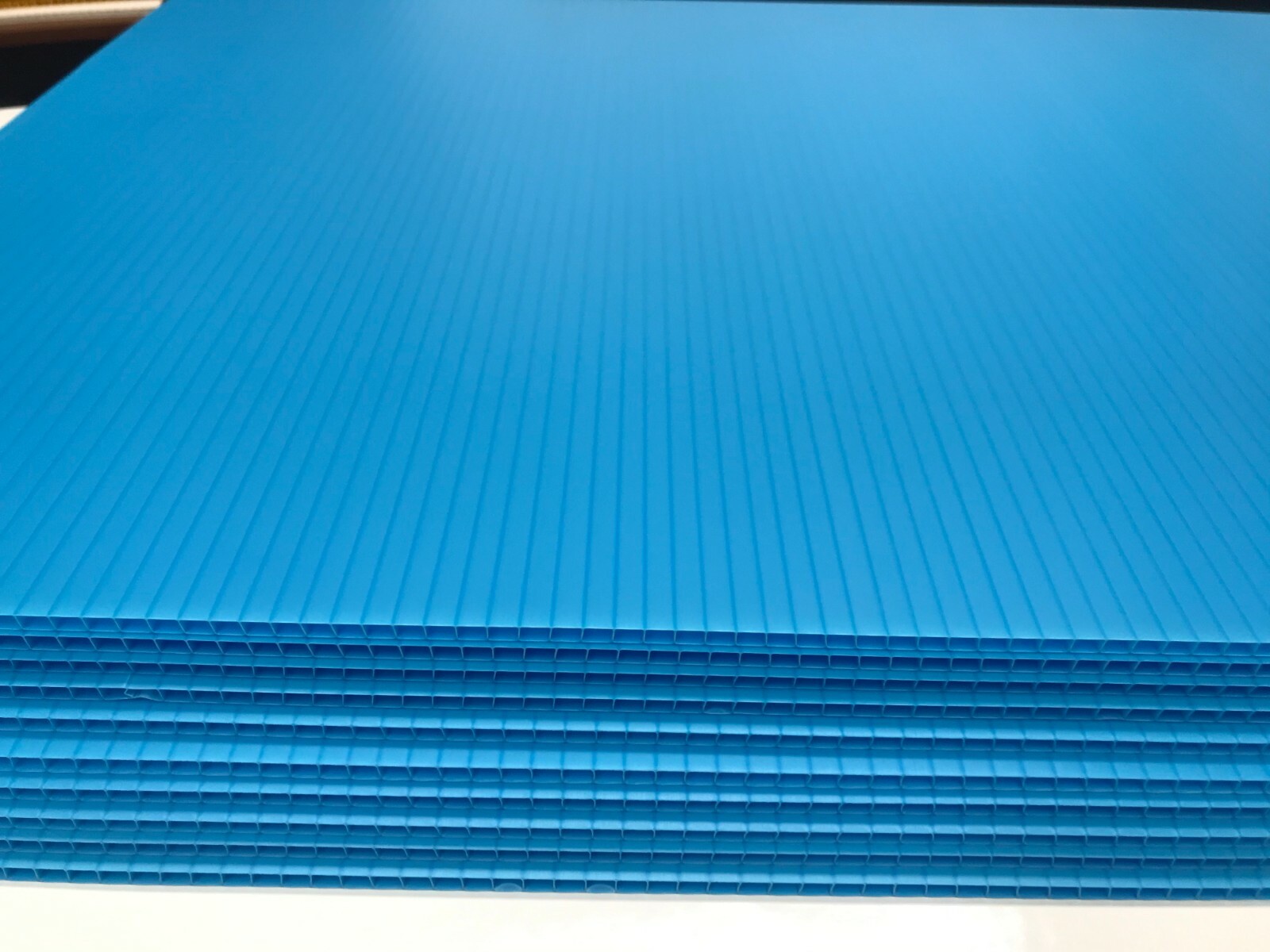 50 Signs, Lite Blue 18”x24” x4mm Corrugated Plastic, 50 Pcs Ship Same Day UPS