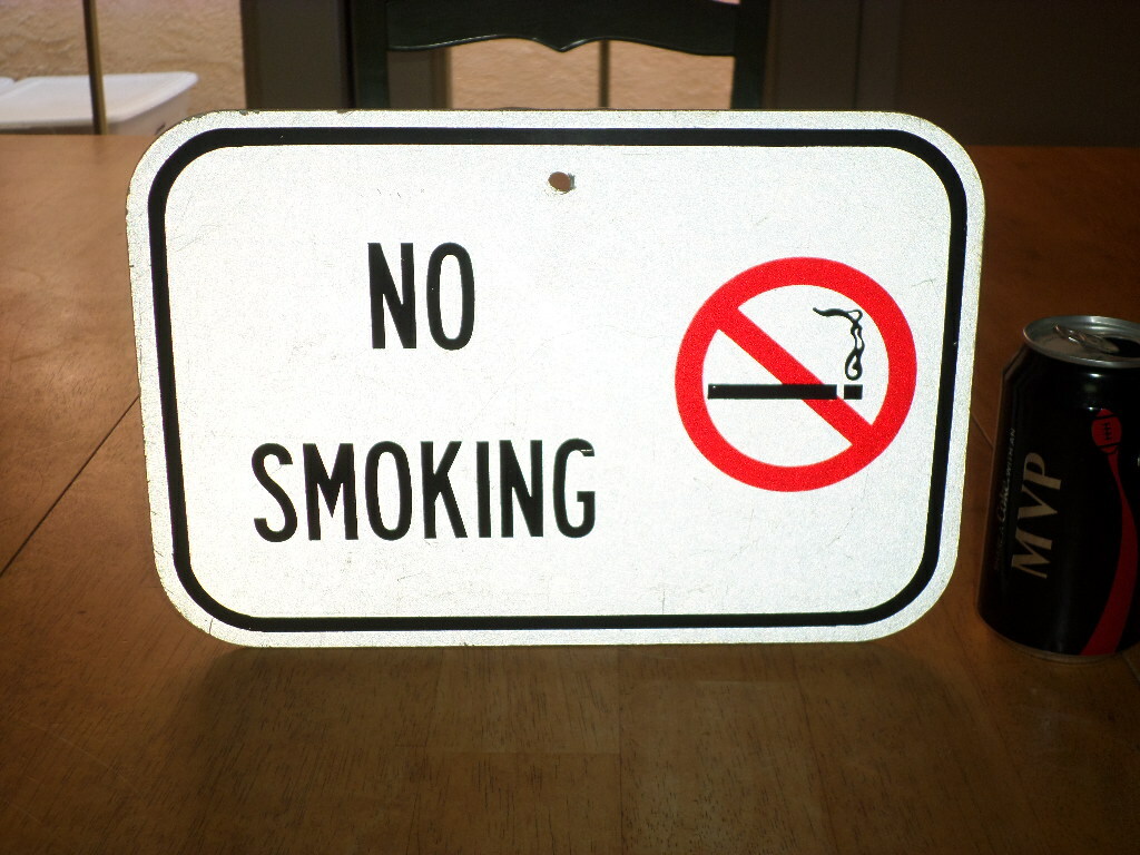 “NO SMOKING”, REFLECTIVE ALUMINUM METAL ROAD SIDE WALL SIGN, [12″ x 8″] VINTAGE
