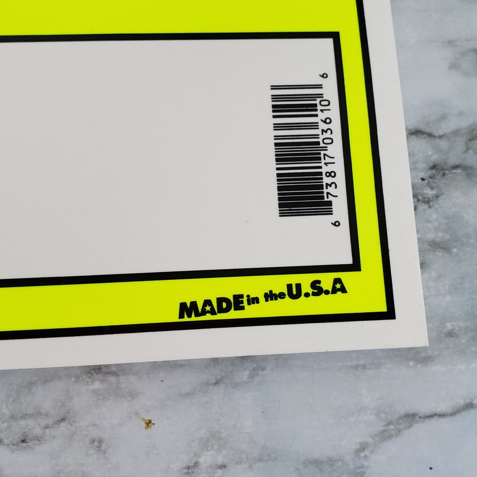 Sunburst Systems Neon Yellow Garage Sale Sign 11″ x 14″ with Arrows – Lot of 8