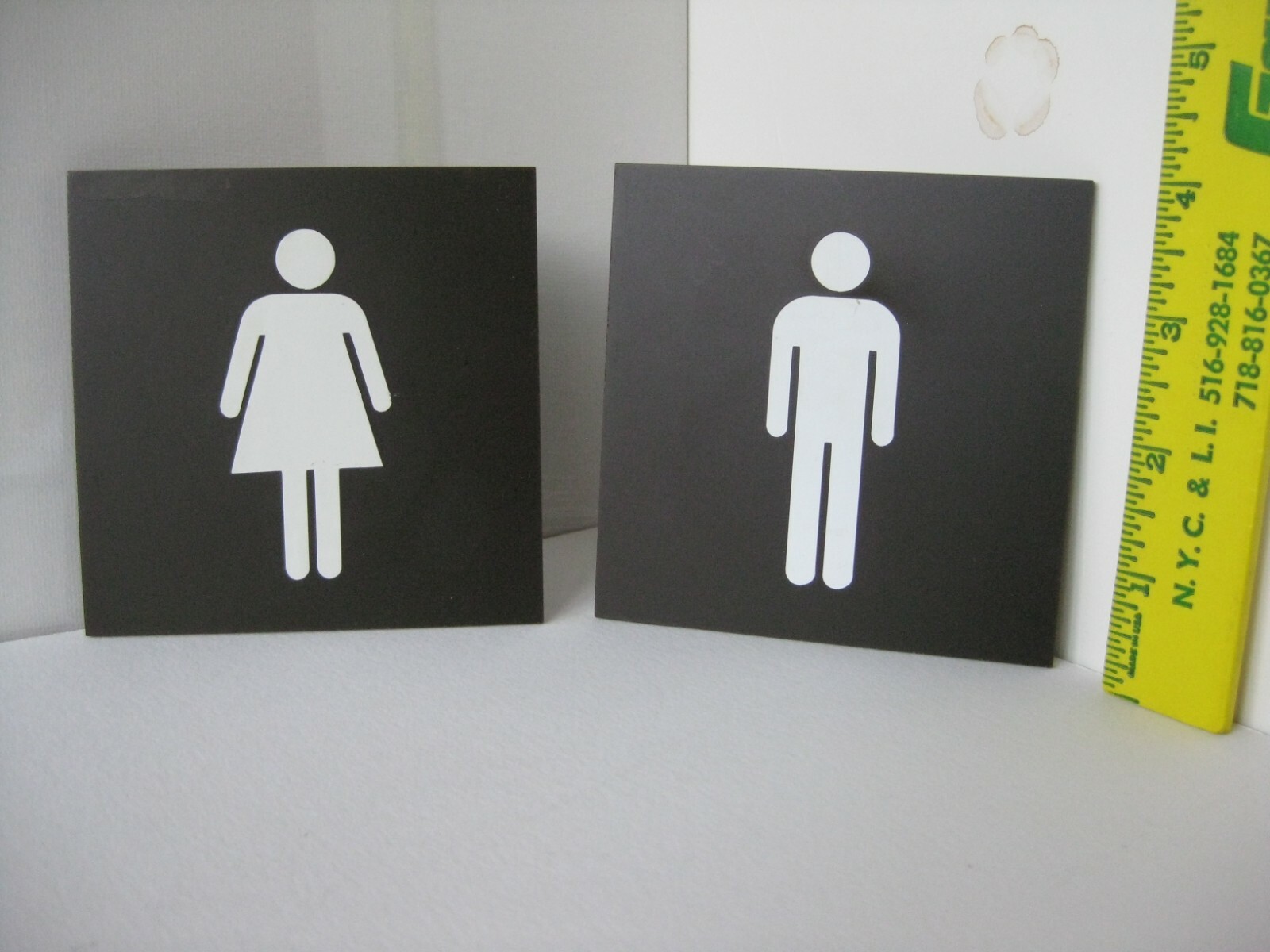 Men’s Women’s Toilet Rest Room Signage Brown White Universal Symbols 4″ Acrylic