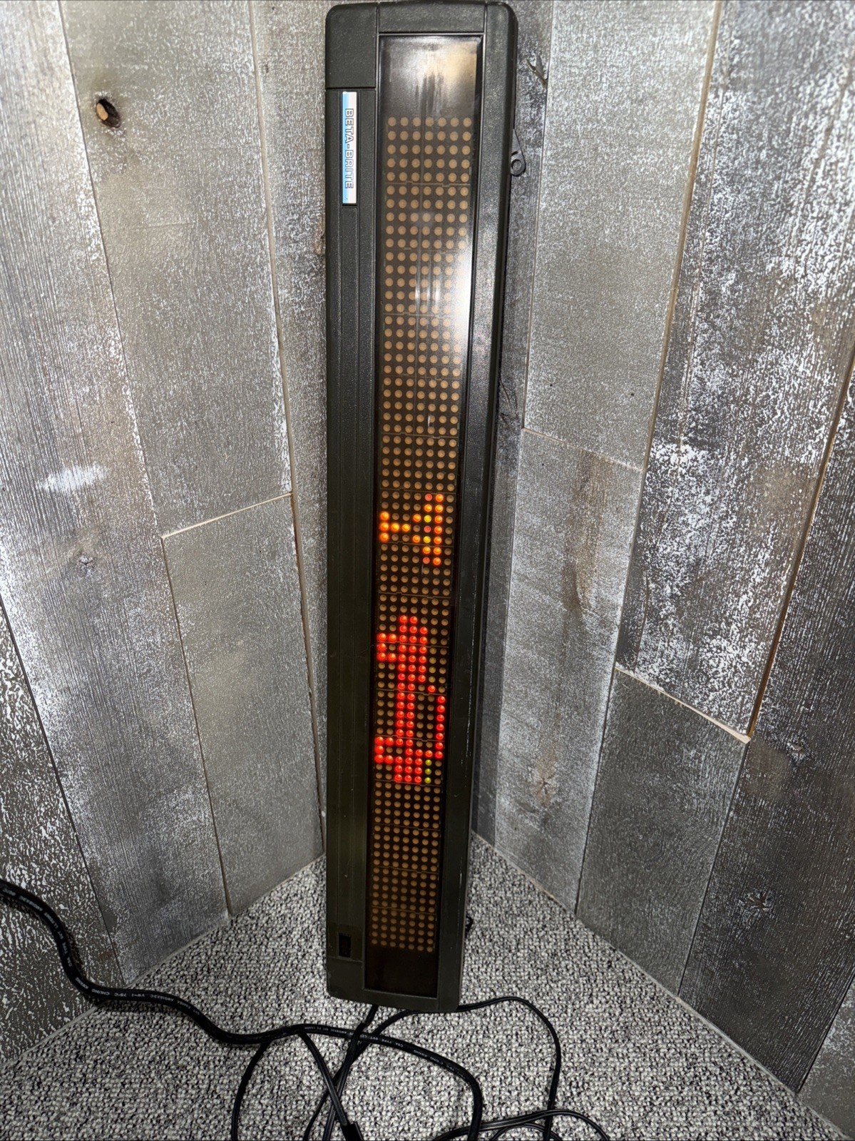 Adaptive BetaBrite 26″ Programmable LED Sign Model 213C *no Remote* Read