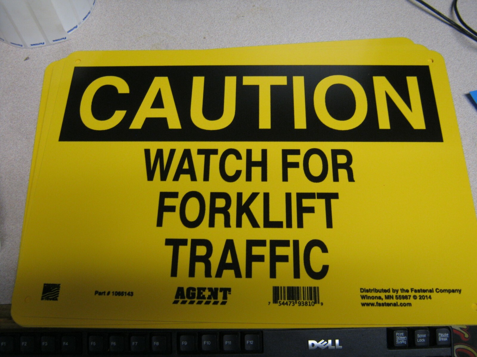 10″x14″ Black on Yellow Plastic CAUTION Watch For Forklift Traffic Agent® Safety
