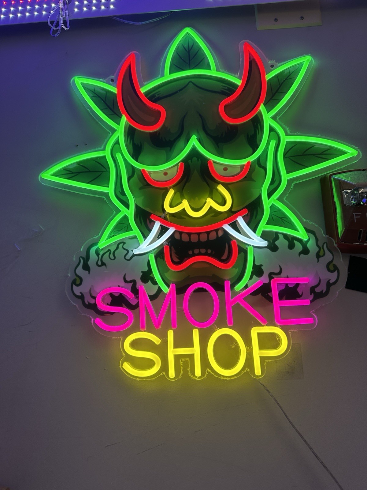 Neon Oni Mask Smoke Shop Sign – Vibrant LED – JAPANESE DEMON DESIGN