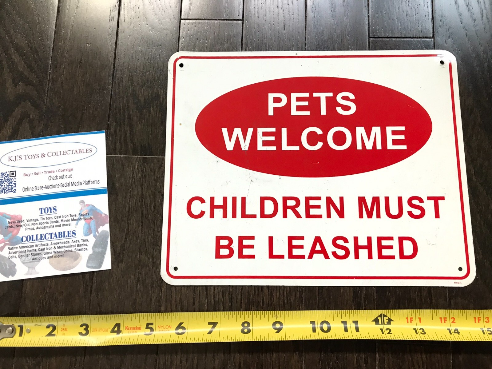 Pets Welcome Children Must Be Leashed Novelty Wall Art Decor Aluminum Metal Sign