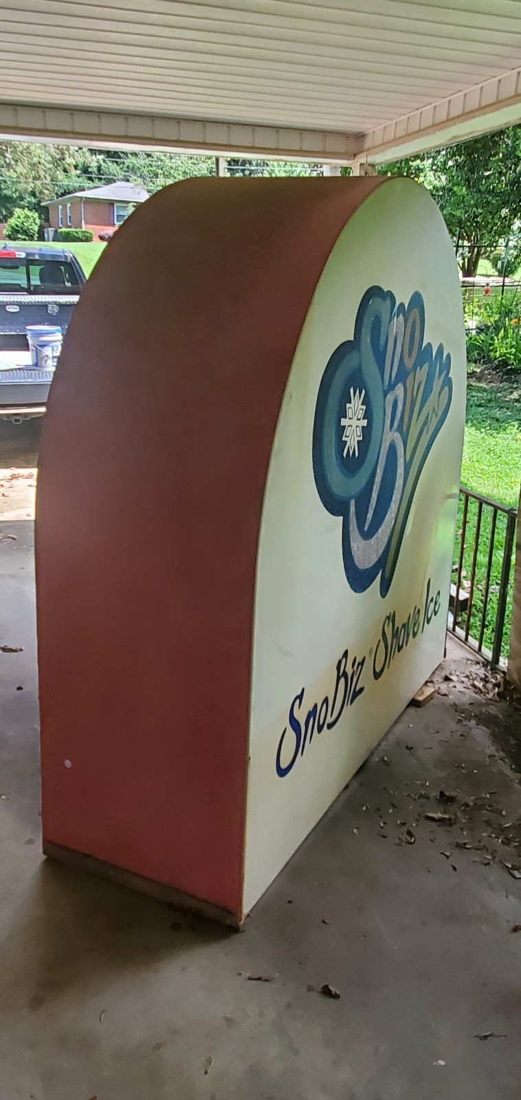 Working 72″ x 60″ SNOW BIZ outdoor business sign