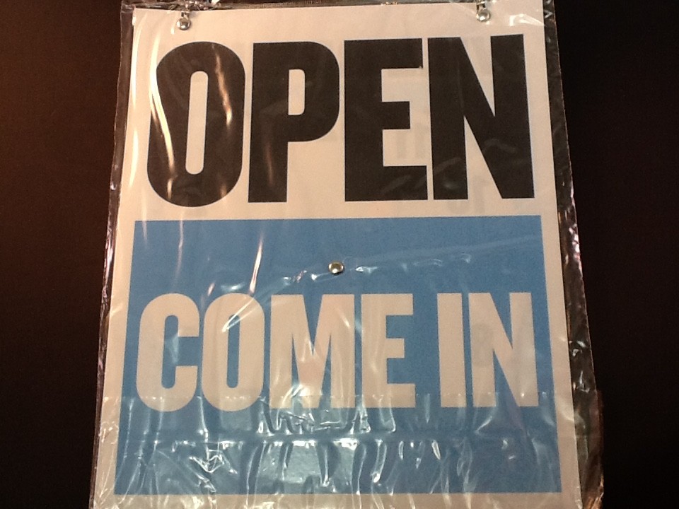 2 Open Closed Will Return Sign Clock Chain 2 sided 9″ X 7″ W 2 FREE SUCTION CUP_