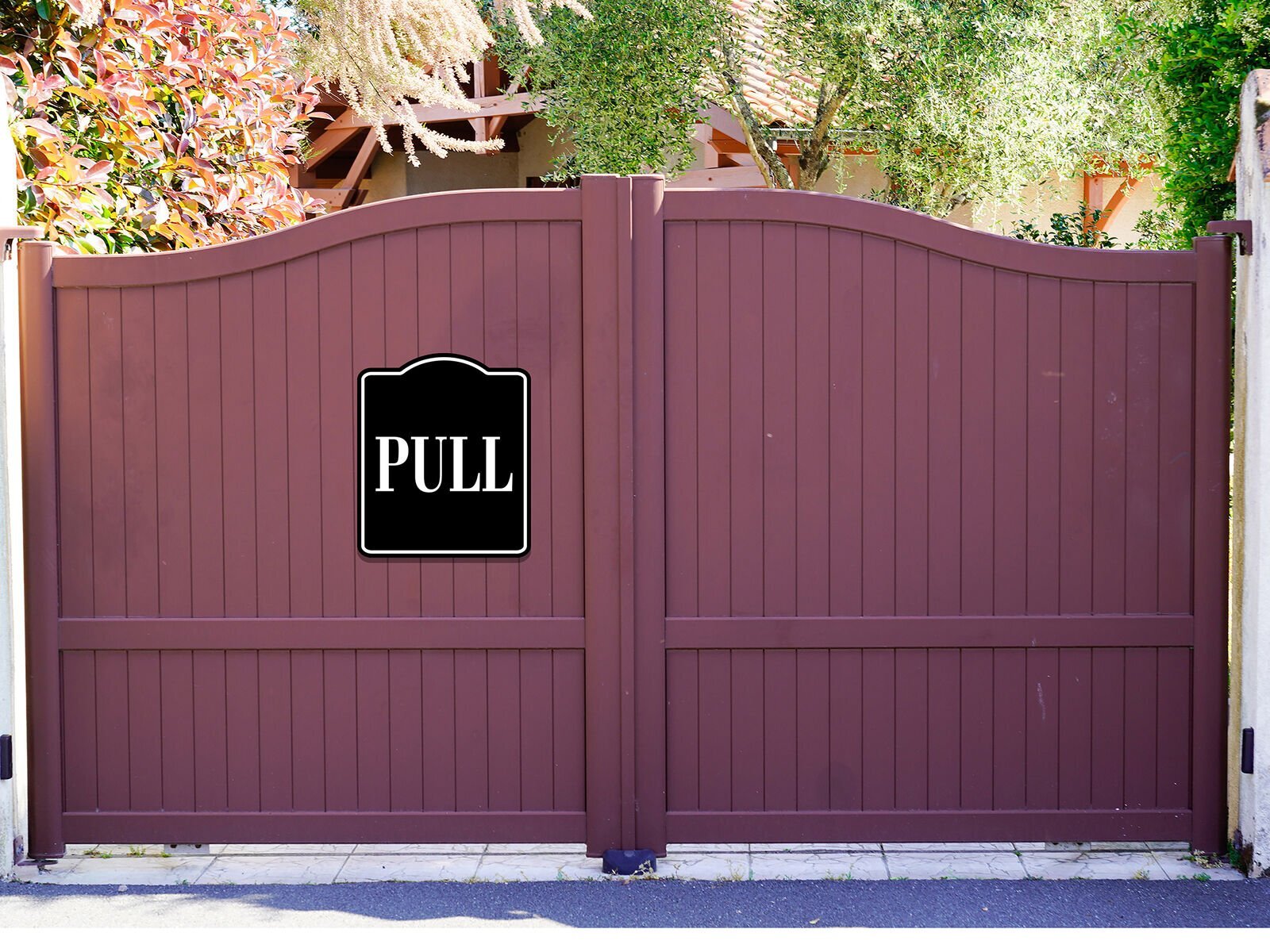 Pull BLACK Aluminum Composite Sign